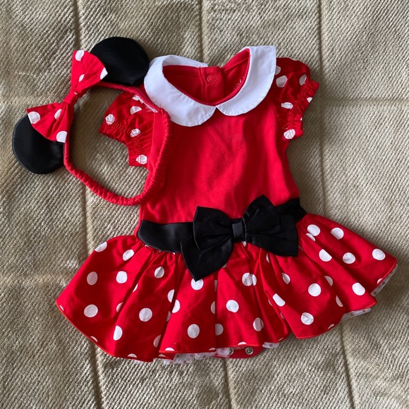*****SOLD***** Disney Baby 0-3 Minnie Outfit - Picture 1 of 5